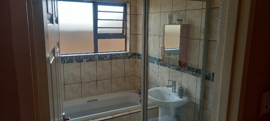 3 Bedroom Property for Sale in Kuruman Northern Cape